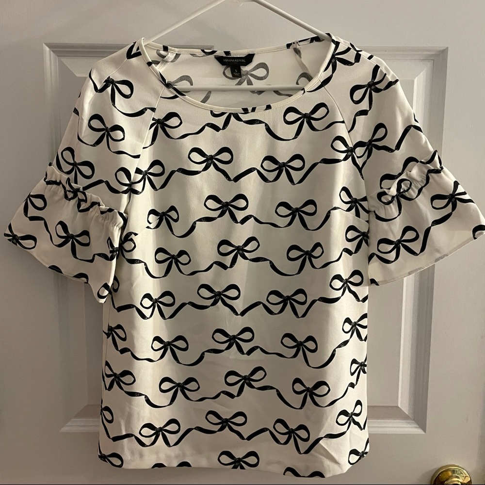 White and black bow detail blouse from Banana Republic